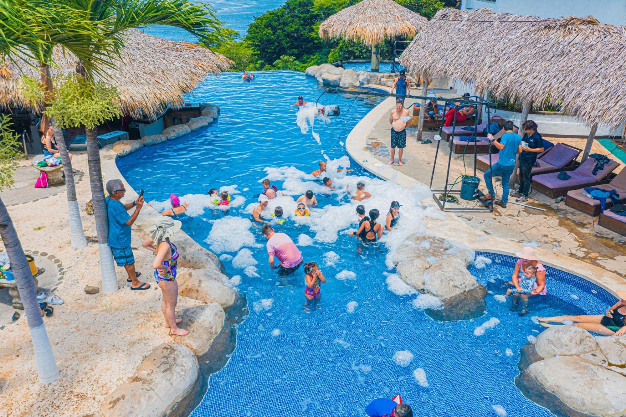Condovac La Costa All Inclusive プラヤ・エルモサ エクステリア 写真