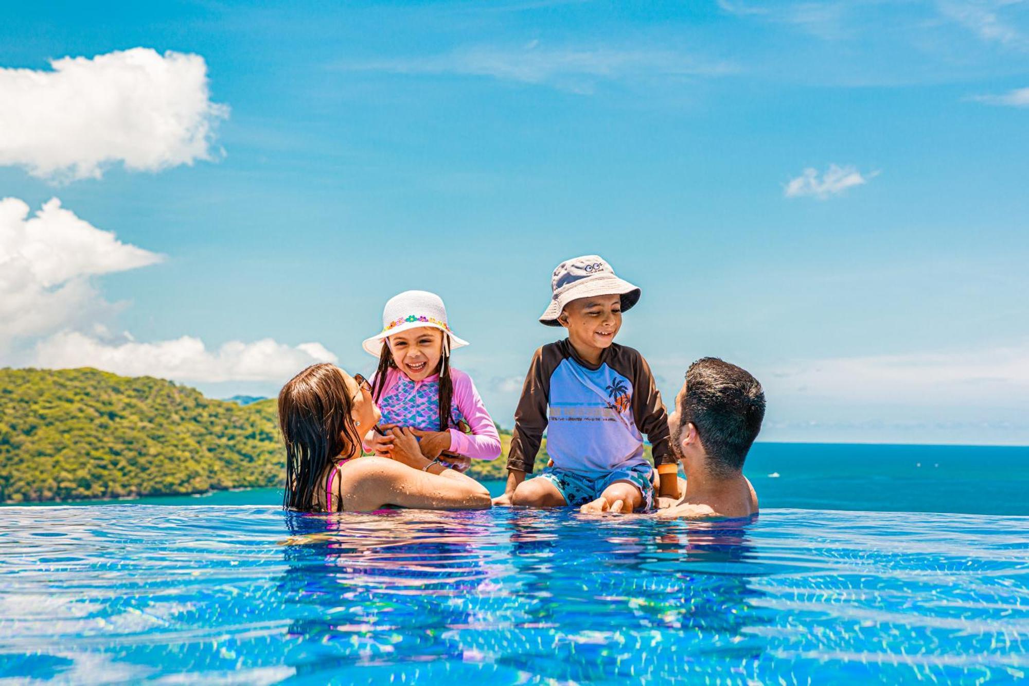 Condovac La Costa All Inclusive プラヤ・エルモサ エクステリア 写真