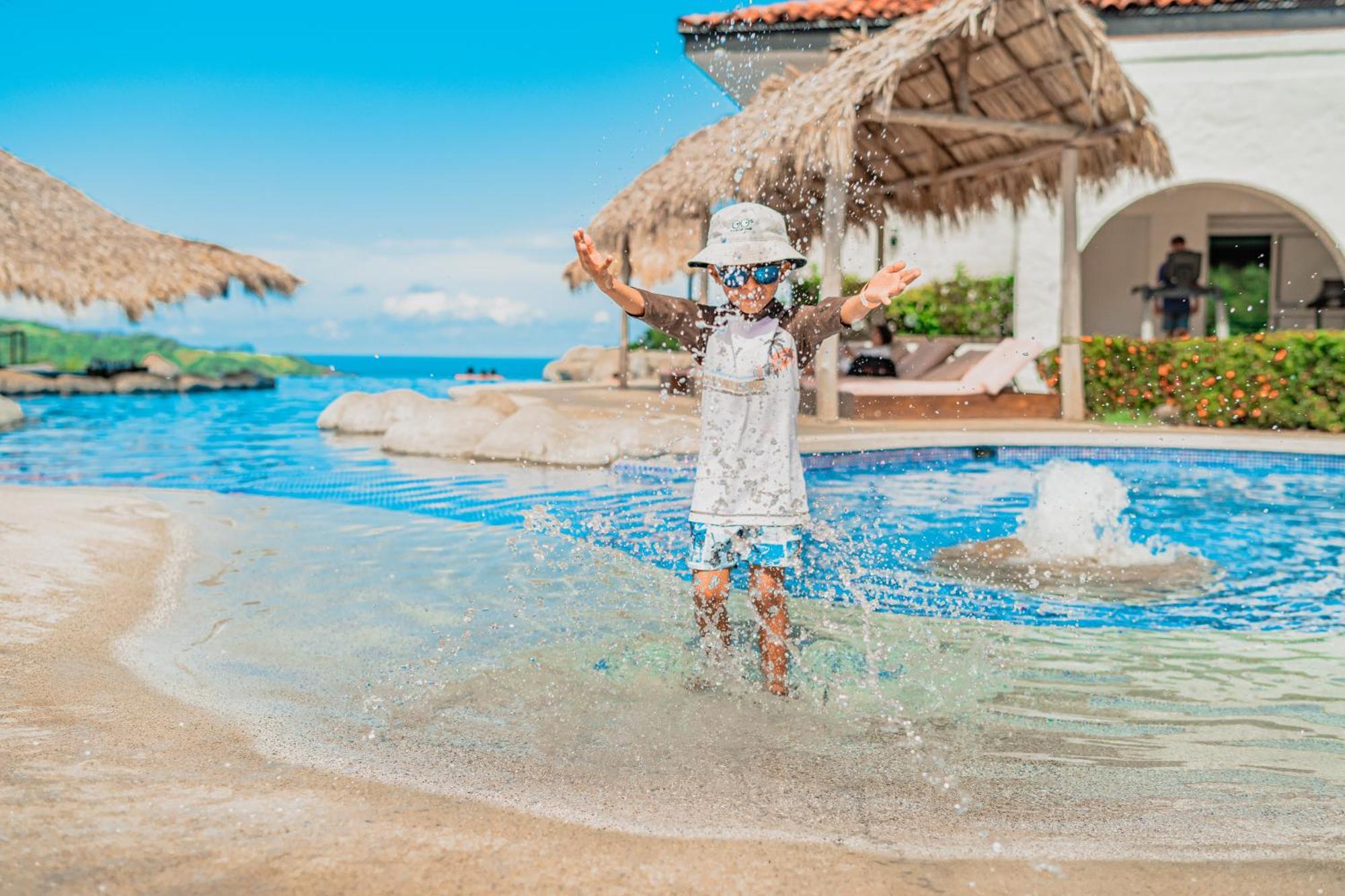 Condovac La Costa All Inclusive プラヤ・エルモサ エクステリア 写真
